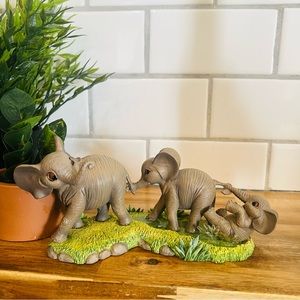 1999 HAMILTON COLLECTION Elephant Slippery Slide